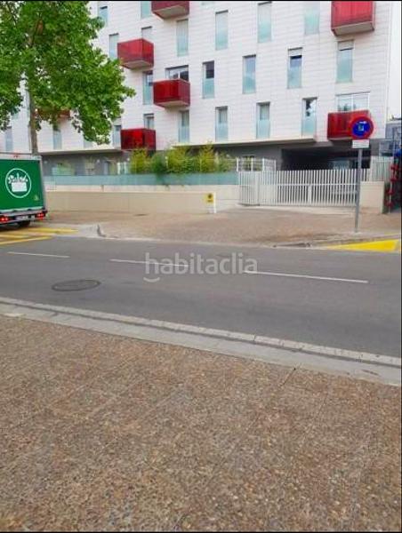 Foto 1cce46b5-6cc9-4d1e-a58b-bb328be0de5d. Lloguer aparcament cotxe a Romareda Zaragoza