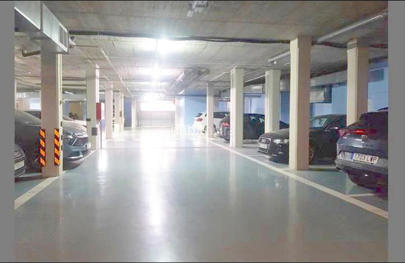 Foto 181d1fdf-2bfb-4ca2-9430-c3978c44ba65. Location parking voiture dans Romareda Zaragoza