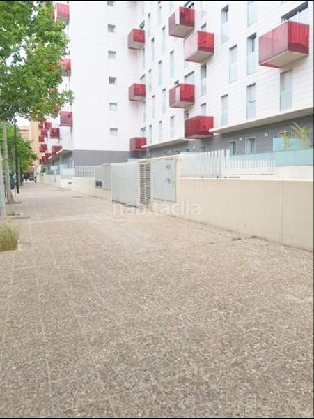 Foto 38afcfa6-faeb-488d-b24f-d88b79e21a5b. Location parking voiture dans Romareda Zaragoza