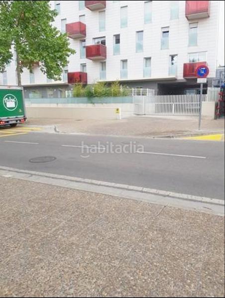 Foto 93d6e8e5-8d60-4e48-9693-197ea6a02e98. Alquiler parking coche alquiler de garaje en Romareda en Zaragoza