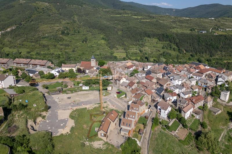 Foto 2866ad7f-8b79-4463-964c-9513779bc8e7. Terreny residencial a Aragüés del Puerto