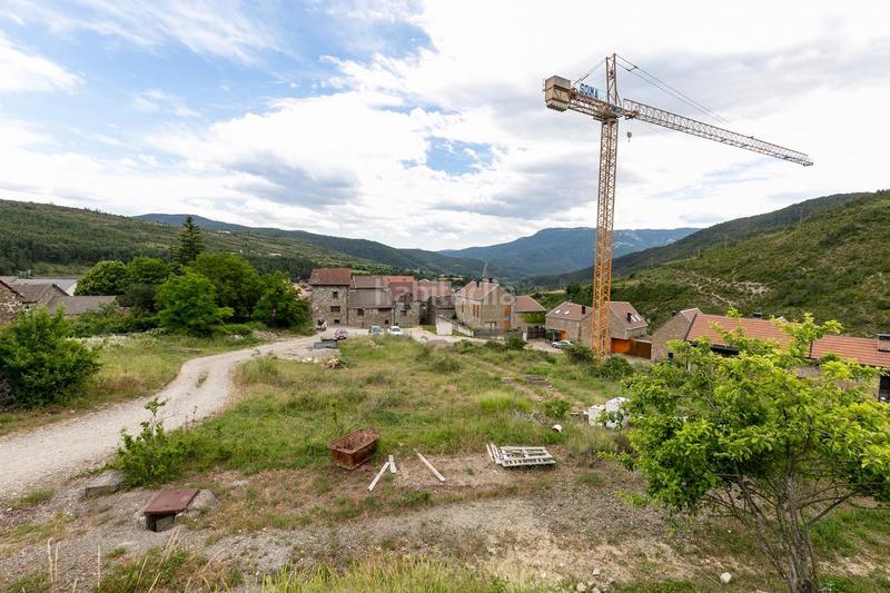 Foto 2a3ba28d-c399-4e4b-a11f-e7a33bd4c5e7. Terreny residencial a Aragüés del Puerto