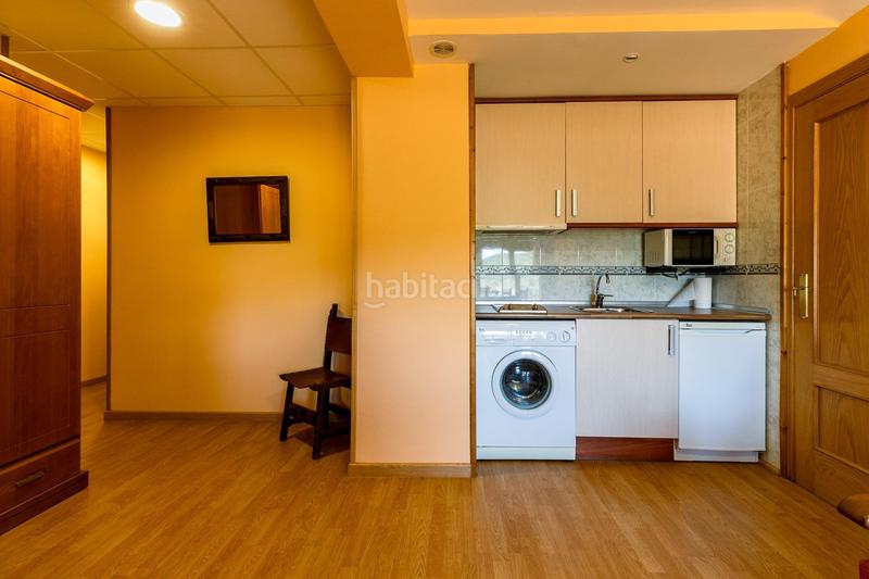 Foto 01b08e06-b6a7-45ba-9165-520c25ab4df0. Edifici a carretera pamplona 47 a Puente la Reina de Jaca