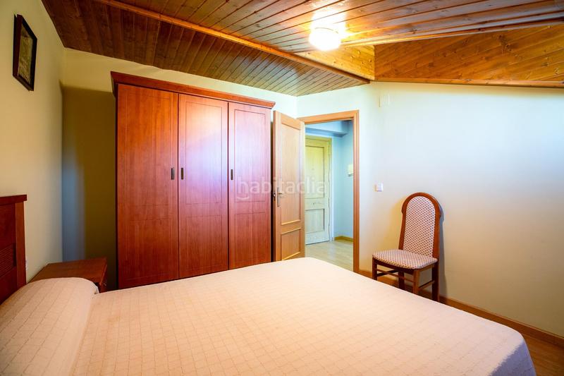 Foto 18636be0-4d22-475d-9644-b0b1c17c6a44. Edifici a carretera pamplona 47 a Puente la Reina de Jaca