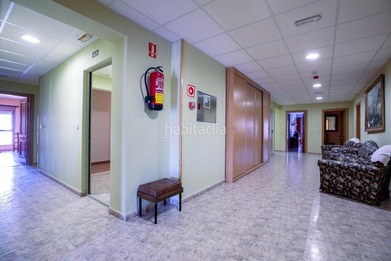 Foto 592f79c5-5850-48aa-92bb-be7e6c8b12ff. Edifici a carretera pamplona 47 a Puente la Reina de Jaca