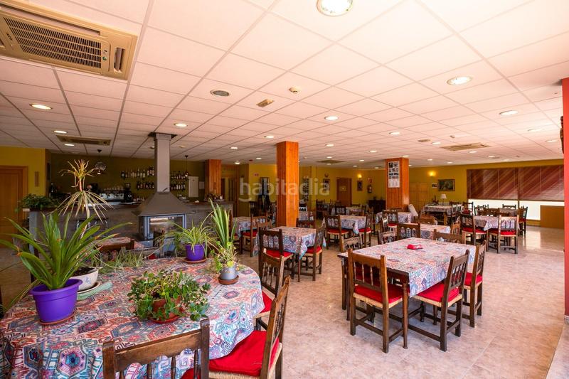 Foto 6a46e8f8-fd4e-4a26-a265-34ff32d0b0d0. Edifici a carretera pamplona 47 a Puente la Reina de Jaca