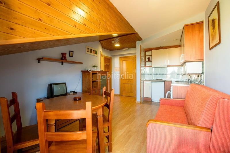 Foto 9f591aa7-fb45-4829-abd7-1ffb2cdb3b97. Edifici a carretera pamplona 47 a Puente la Reina de Jaca