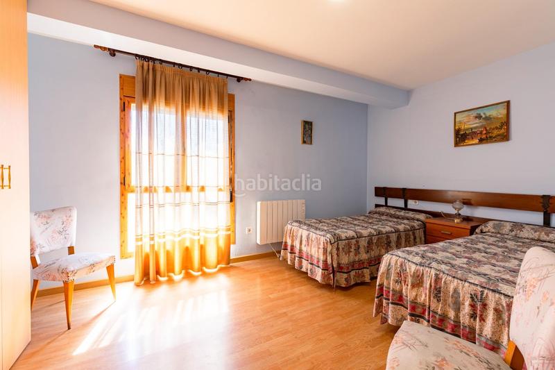 Foto b7eef17f-075e-4914-bb9f-334b6c4c66aa. Edifici a carretera pamplona 47 a Puente la Reina de Jaca