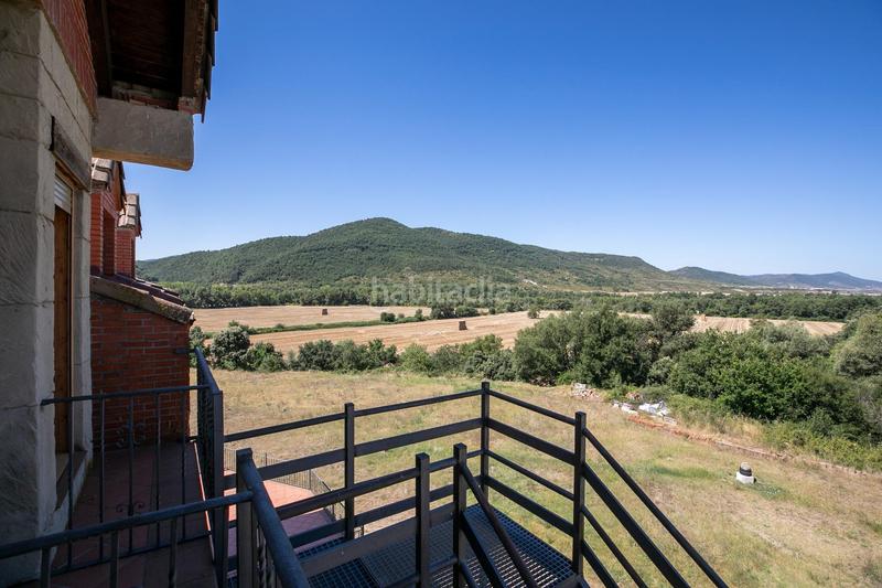 Foto c5b30084-f206-4671-838a-99d3088a77b4. Edifici a carretera pamplona 47 a Puente la Reina de Jaca