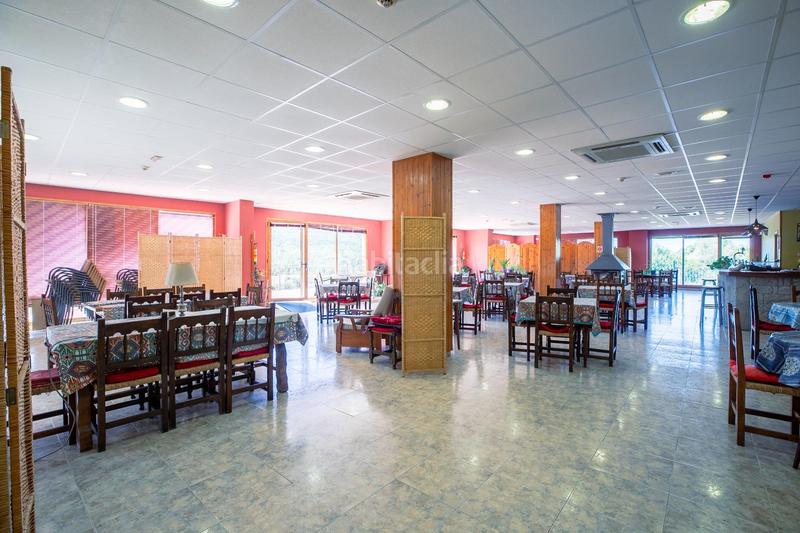 Foto e32f8bca-ebc5-4fc1-9cea-fc4f6d732d59. Edifici a carretera pamplona 47 a Puente la Reina de Jaca