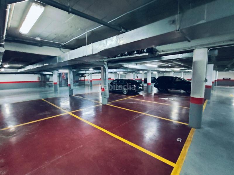 Foto d6eb7efe-6057-446c-800c-d93e6f00e86c. Parking voiture dans Grancasa Zaragoza