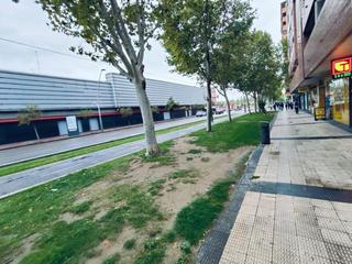 Alquiler Parking coche  Calle maria zambrano. Plazas de garaje en alquiler