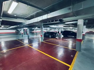 Miete Autoparkplatz  Calle maria zambrano. Plazas de garaje en alquiler
