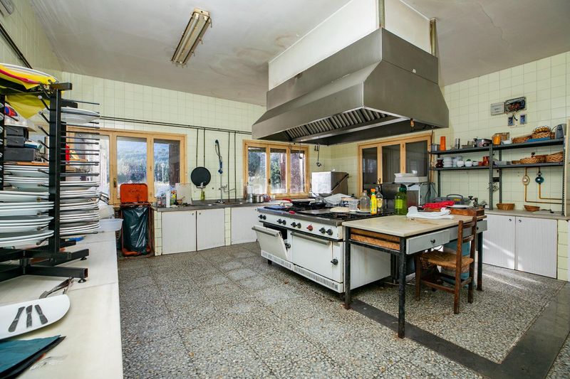 Foto db72992a-1114-4cbd-84cd-526b87c760a3. Edifici a Santa Cruz de la Serós