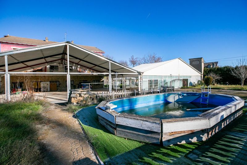 Foto ea122014-8ff2-4bce-a8c5-3b50b926b407. Edifici a Santa Cruz de la Serós