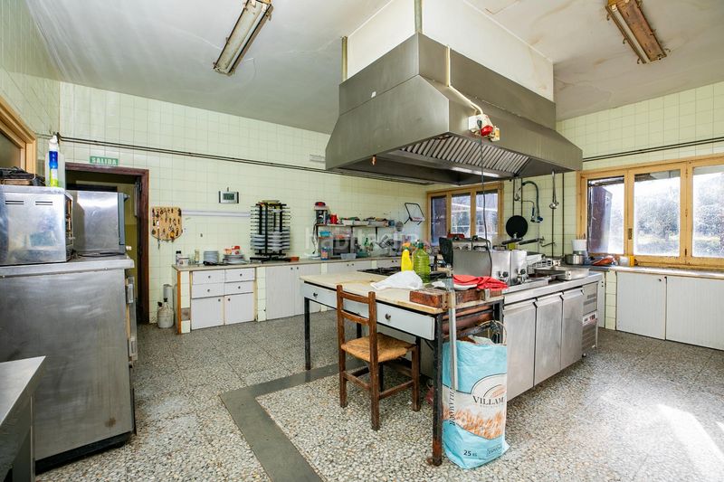 Foto f48eae28-ddda-41e1-a6bd-5e276b6a9370. Edifici a Santa Cruz de la Serós