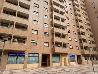 Appartement à Calle aznar, adolfo (cineasta) 7. Amplio dúplex con terraza solárium en el actur