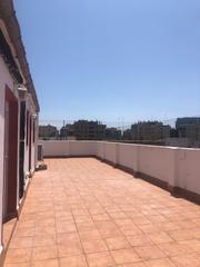 Location Appartement  Calle albareda. Ático con impresionante terraza en pleno centro