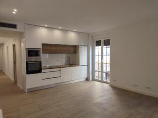 Location Appartement  Calle manifestación. Precioso piso en edificio catalogado con reforma a estrenar junt