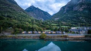 Casa aparellada a Benasque. Las bordas de eriste