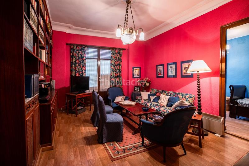 Foto 46db248b-7818-4530-a19b-52320032e300. Zweistöckige wohnung in calle galicia porches 7 in Huesca