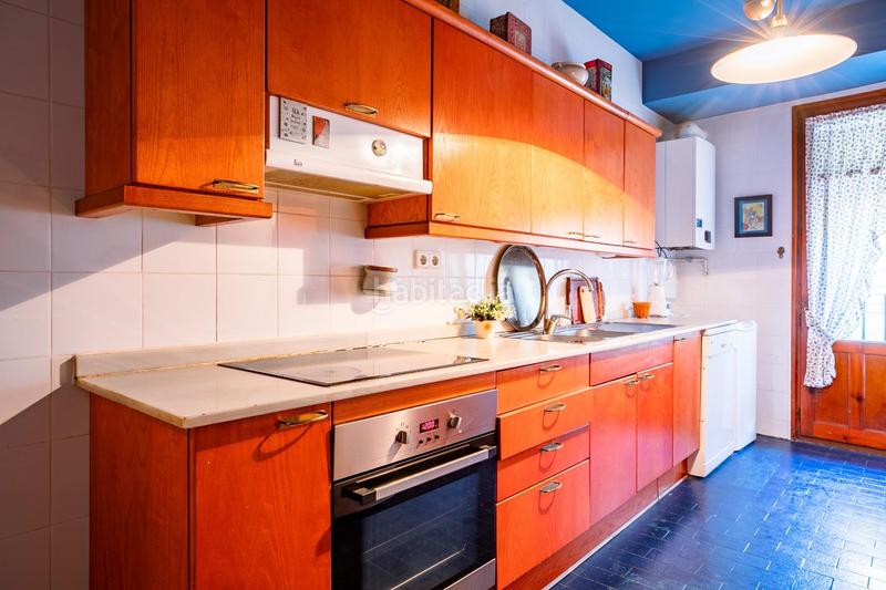 Foto 6039bc7d-d81d-4e85-9cca-c76951f2b03f. Zweistöckige wohnung in calle galicia porches 7 in Huesca