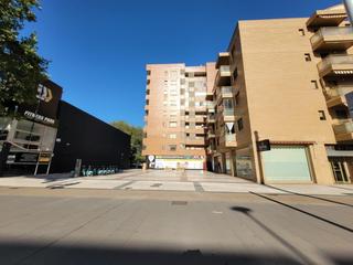 Local commercial  De la poetisa maría zambrano. Oportunidad de inversión en zona del actur!