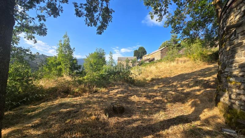 Foto 9c869738-ac63-46a1-8b2e-f84e9d5c843f. Terrain résidentiel dans Aisa