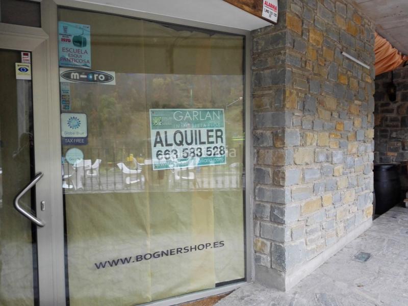 Foto 3fc9acc8-5847-4ac8-bdc0-ff2a7ba0a620. Alquiler local comercial en calle telesilla local comercial en Panticosa