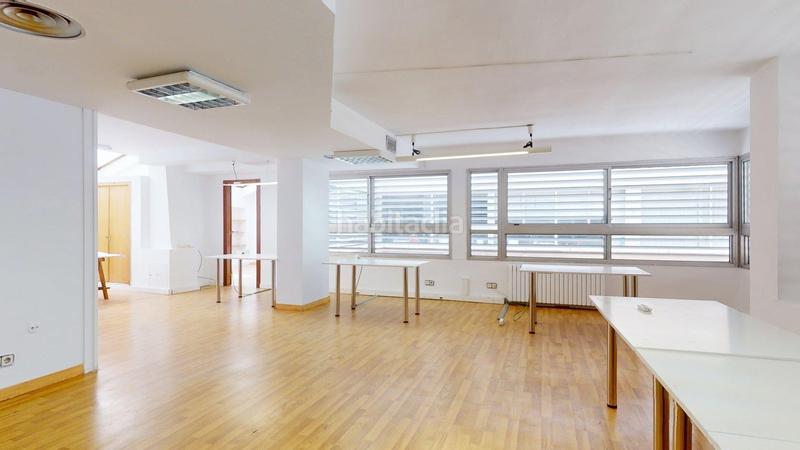 Foto f6dc63b3-e837-4edf-8a74-be83d22babfa. Bureau avec chauffage dans Paseo Independencia Zaragoza