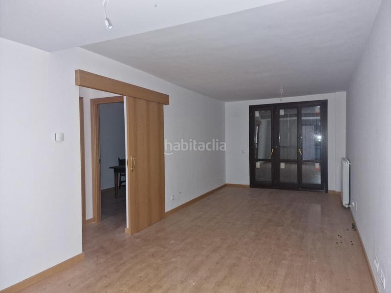 Foto 4138a329-3c3b-49b7-875e-2954e9e99952. Edificio en Aisa