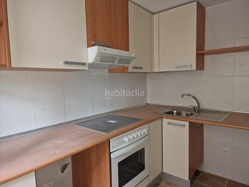 Foto 6d0b1e95-e995-4a51-9577-8756680c7727. Edificio en Aisa
