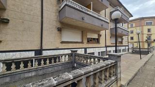 Studiowohnung  Calle universidad de la. Oportunidad en jaca  piso bajo con garaje y trastero