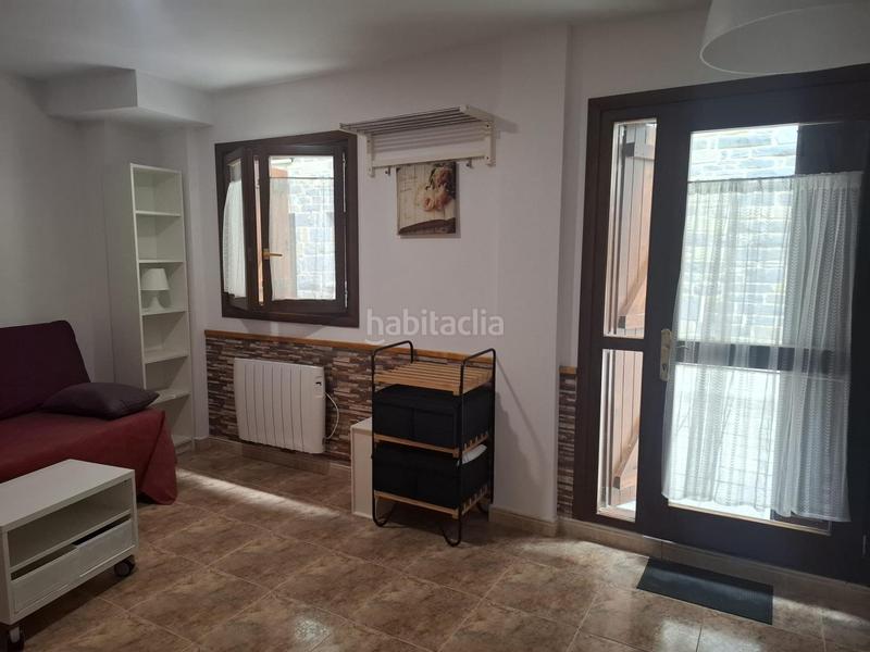 Foto 3f21e48d-61af-47c2-814b-36a30236ebb8. Estudi a Biescas