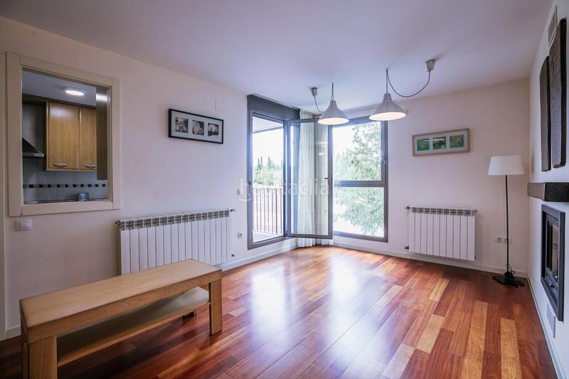 Foto bdc8c6c3-713d-446f-9f0b-83b5fd8d7d79. Appartamento con riscaldamento parcheggio piscina in Sabiñánigo