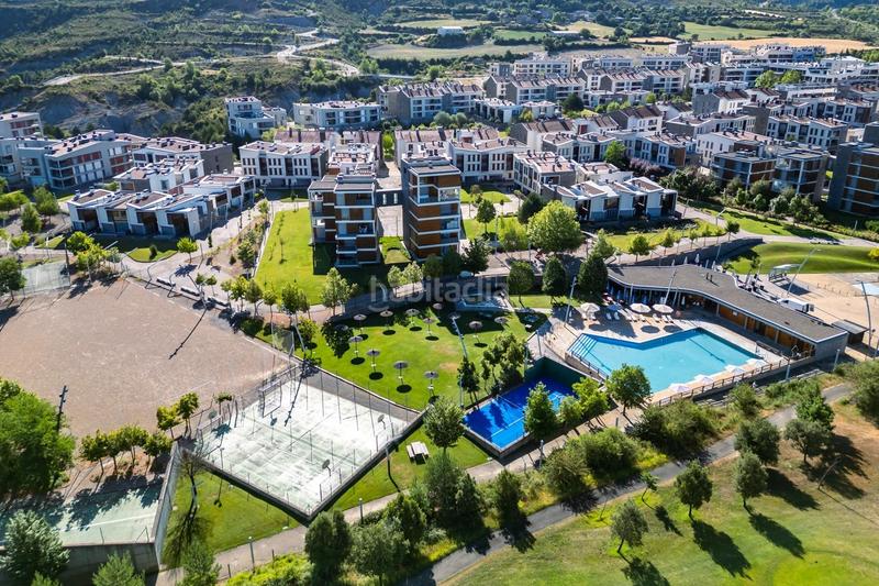 Foto f32f6237-c87e-43c4-9dce-a225e63750fc. Appartamento con riscaldamento parcheggio piscina in Sabiñánigo