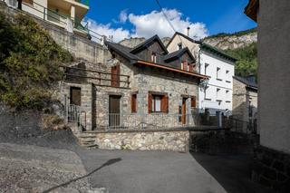Casa  Calle llano 28. Casa independiente en escarrilla