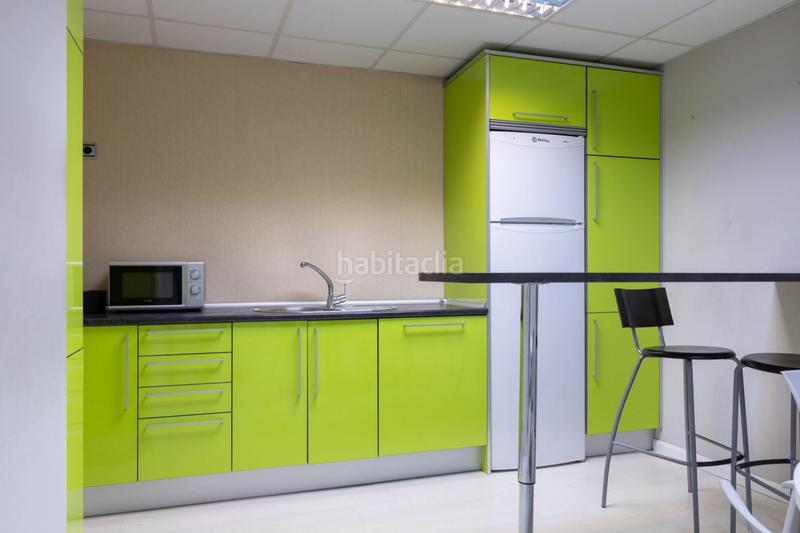 Foto 4107e1c6-b35e-48d3-99b9-d44da72000ad. Bureau dans calle coso 55 dans Alfonso Zaragoza