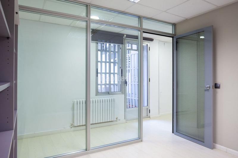 Foto 52ed7467-2f67-4620-abb0-cdc2a655b800. Bureau dans calle coso 55 dans Alfonso Zaragoza