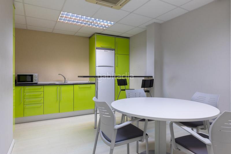 Foto 57089d02-de88-49b8-845a-5a0a4308b9dd. Bureau dans calle coso 55 dans Alfonso Zaragoza