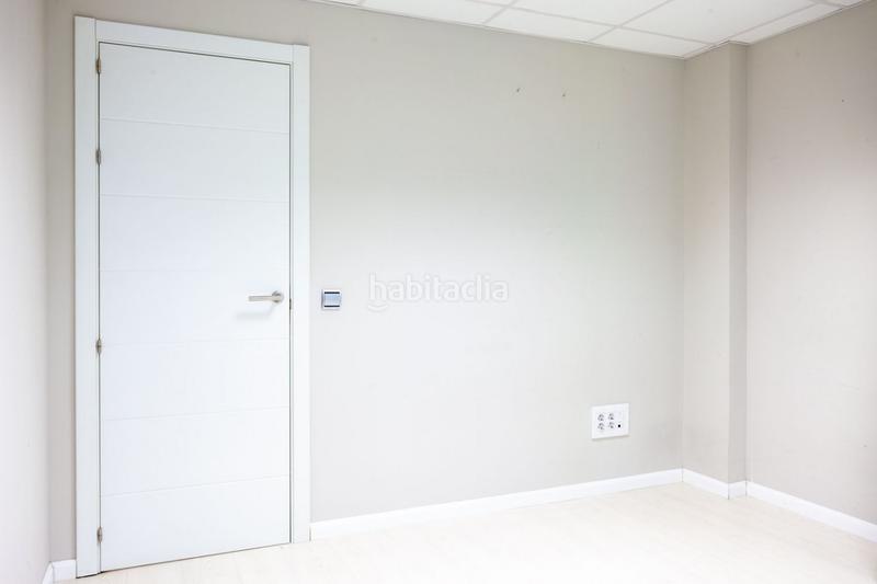 Foto 572f155b-d230-4331-8bf4-97b34a6b9247. Bureau dans calle coso 55 dans Alfonso Zaragoza