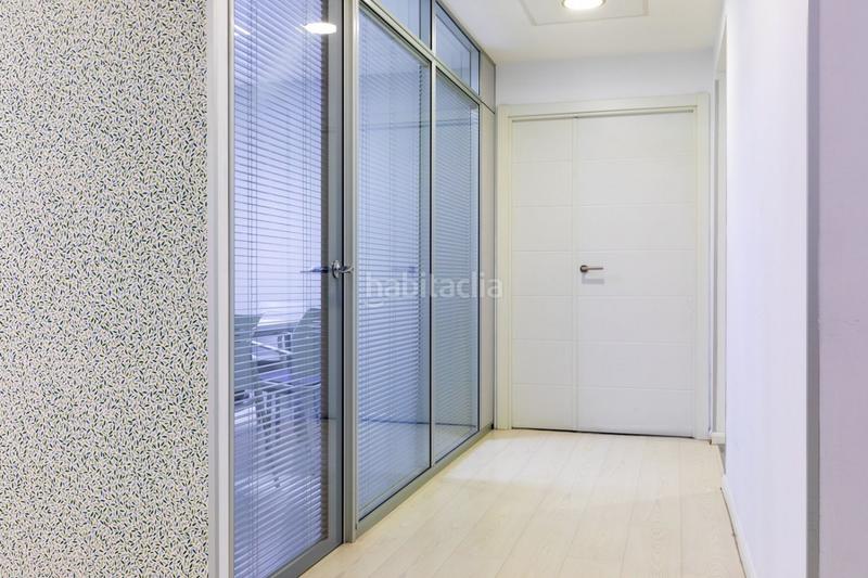 Foto d3521fed-a43e-4bc4-9032-004056ddeb2b. Bureau dans calle coso 55 dans Alfonso Zaragoza