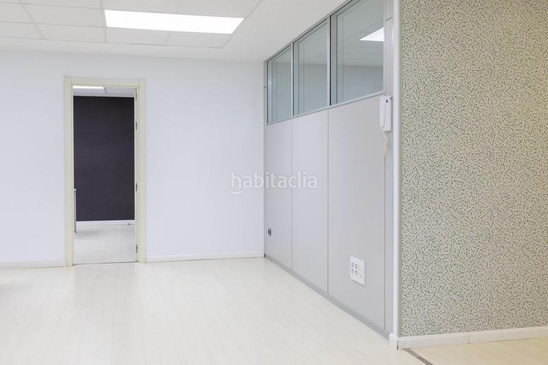 Foto ed62bd85-8d8b-40ce-a690-7d92969a6f72. Bureau dans calle coso 55 dans Alfonso Zaragoza