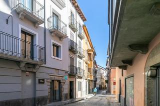 Piso  Calle puerta nueva 5. Piso céntrico y luminoso en jaca  2 habitaciones, doble orientac