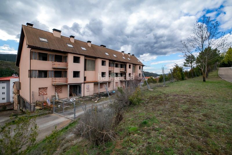 Foto 0297e4eb-3101-42b1-aae2-ba444bb5a6f9. Edifici a La Guarguera Sabiñánigo