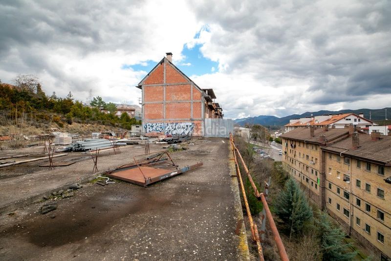 Foto 1d5ff52f-2989-4919-bde5-e7438208dd85. Edifici a La Guarguera Sabiñánigo