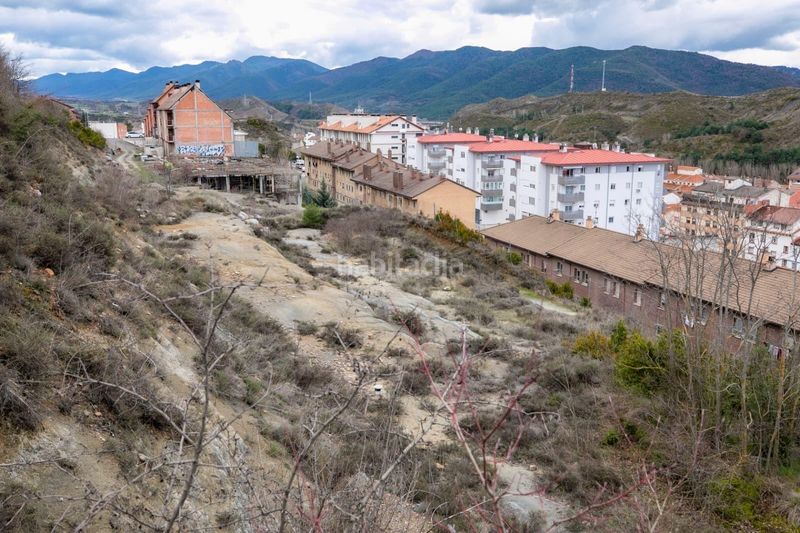 Foto 65cc9108-5dce-4636-994c-afc7b0937b9f. Edifici a La Guarguera Sabiñánigo