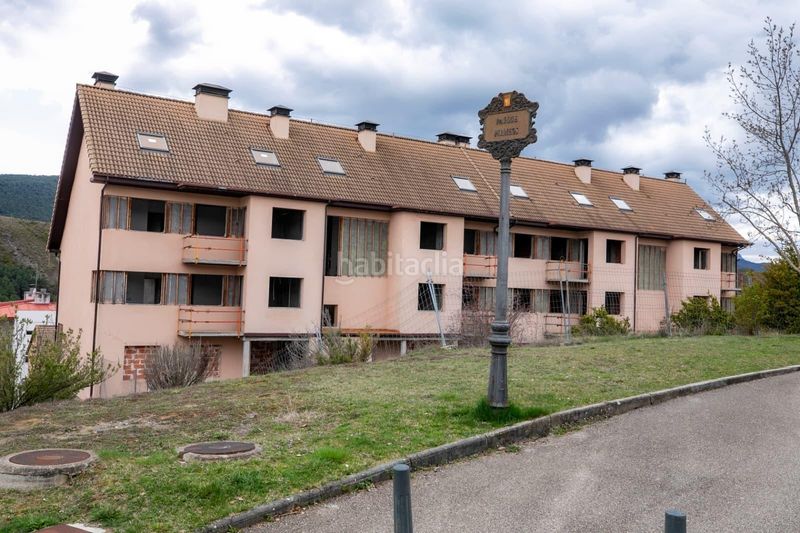 Foto 91ee5b5e-fce2-4b74-a7fb-5f81a5776668. Edifici a La Guarguera Sabiñánigo