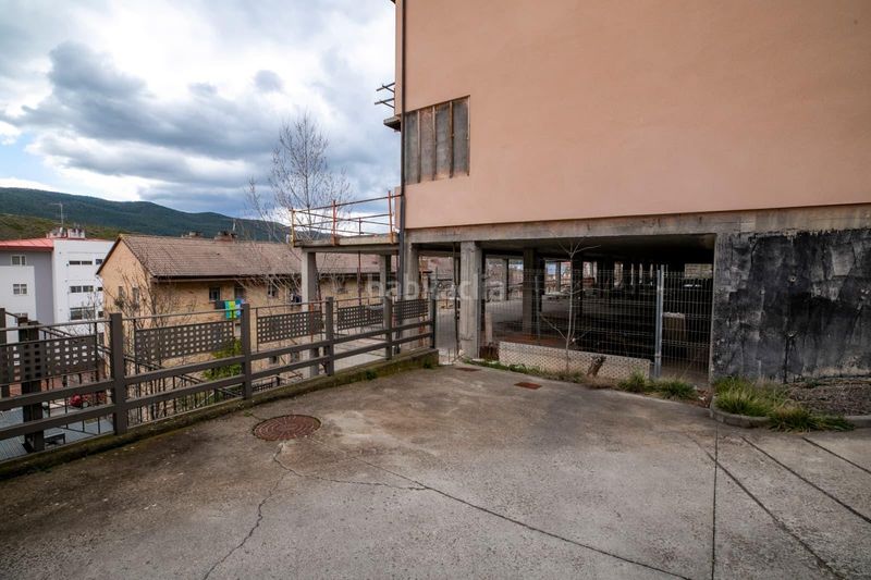 Foto a543bb8c-61e1-4694-bf9d-afeabfd2857a. Edifici a La Guarguera Sabiñánigo