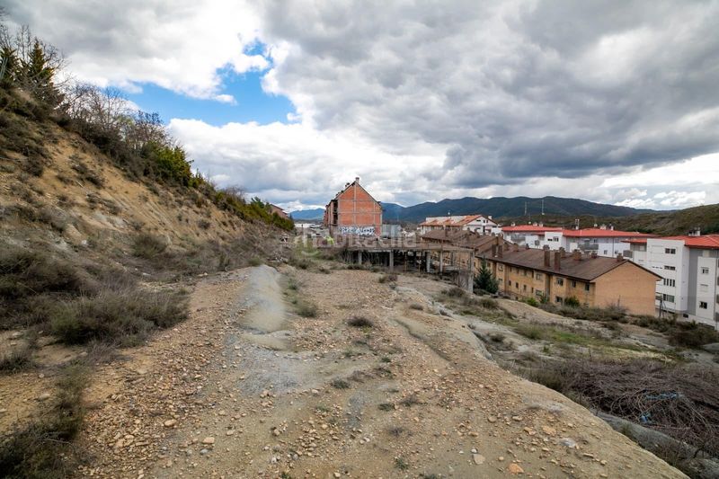 Foto a5ea4e21-a8bd-4b66-853a-d3ea00152f22. Edifici a La Guarguera Sabiñánigo